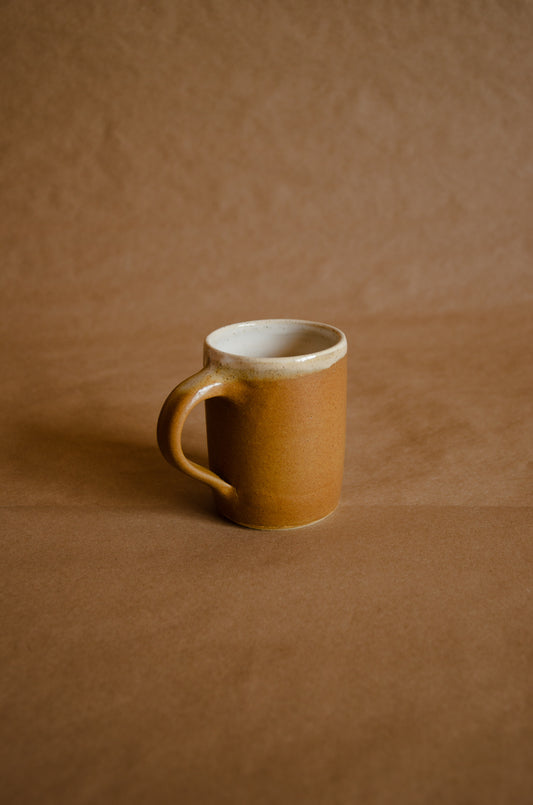 Taza individual mediana arena enfoque asa